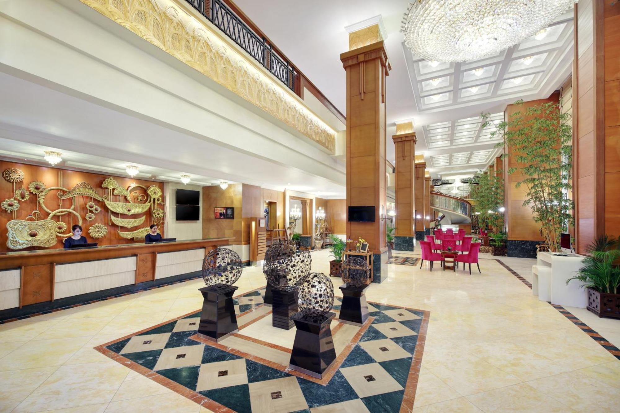 Novotel Solo Exterior foto